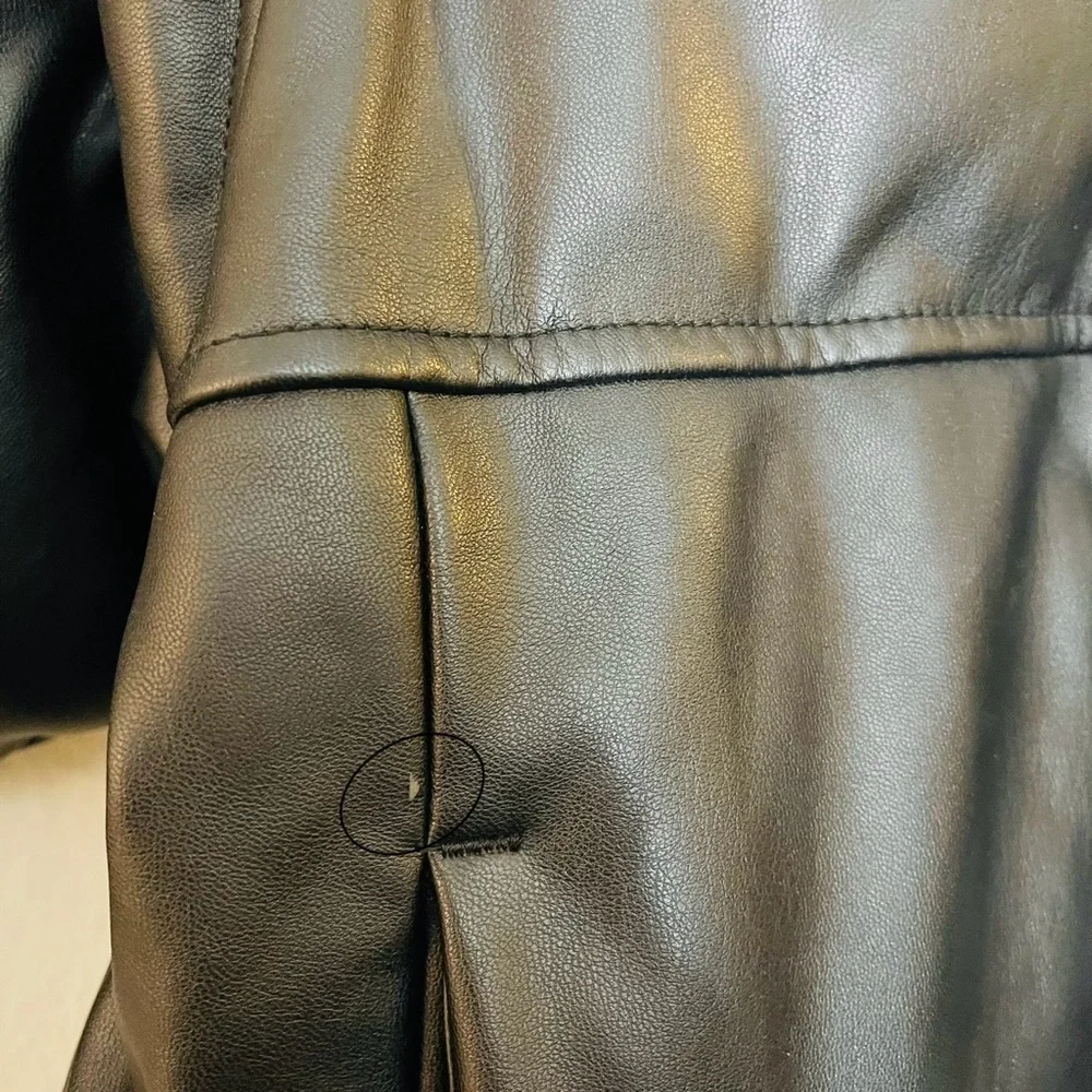Topshop Faux Leather Cropped Puffer Jacket Women Size 2 Color Black Pockets - Picture 13 of 16